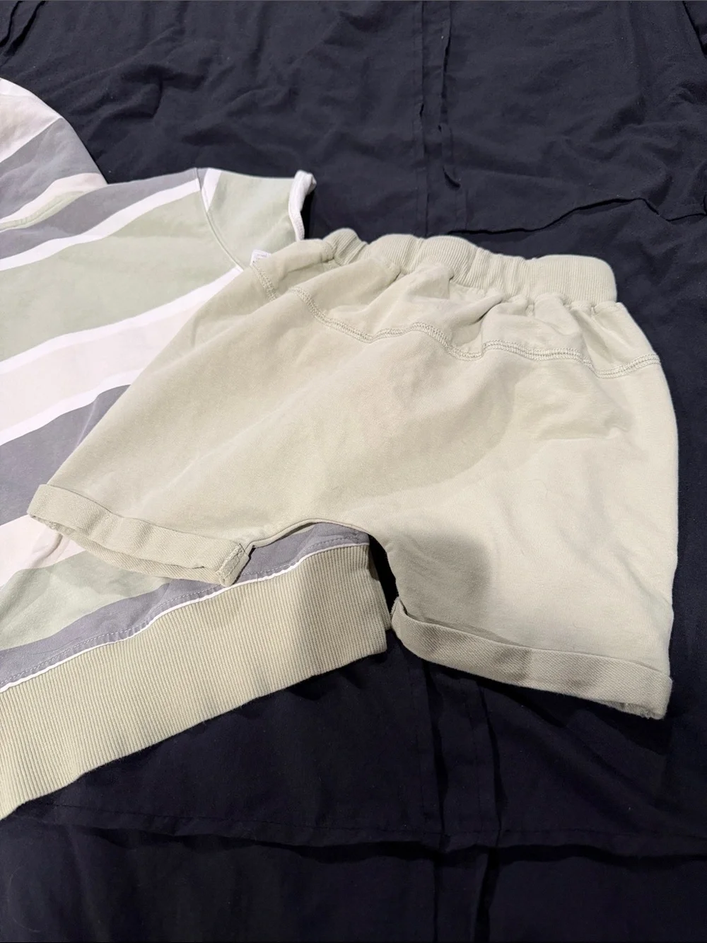 Little bipsy short sleeve sweatshirt and shorts